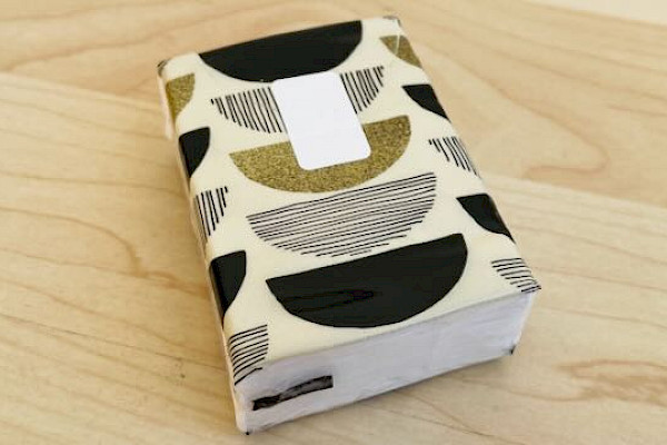 Mini-Pack Zellstofftaschentücher im Prüfungs-Suvival-Kit